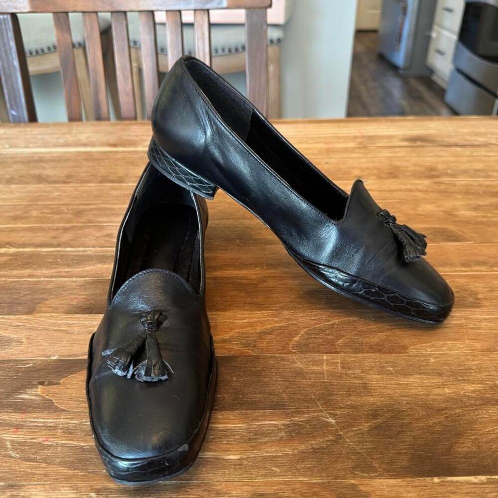 Vintage 90s Black Leather Tassel Loafers